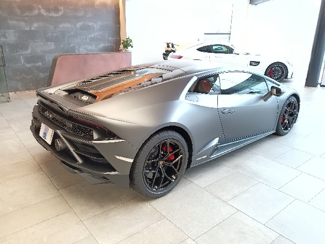 LAMBORGHINI HURACAN 2022 Image 26