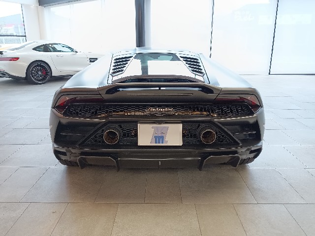 LAMBORGHINI HURACAN 2022 Image 28