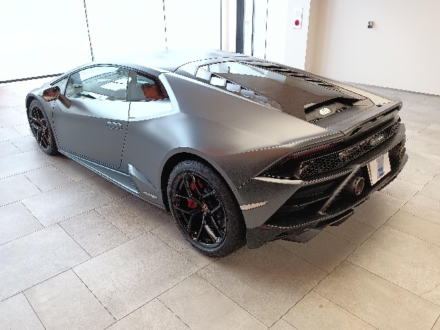 LAMBORGHINI HURACAN 2022 Image 32