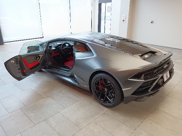 LAMBORGHINI HURACAN 2022 Image 35
