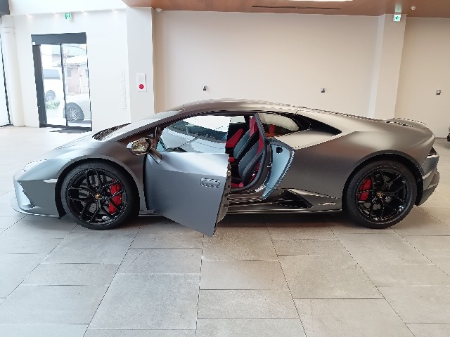 LAMBORGHINI HURACAN 2022 Image 37