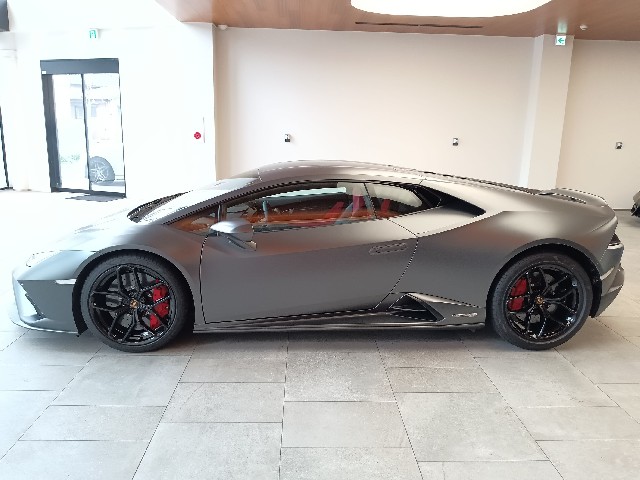 LAMBORGHINI HURACAN 2022 Image 40