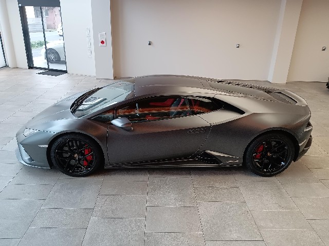 LAMBORGHINI HURACAN 2022 Image 42