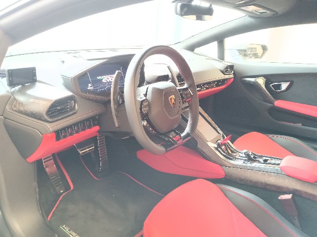 LAMBORGHINI HURACAN 2022 Image 43