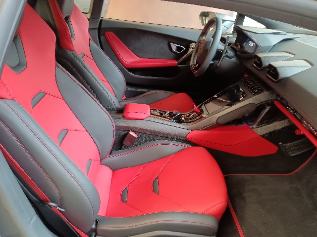 LAMBORGHINI HURACAN 2022 Image 48