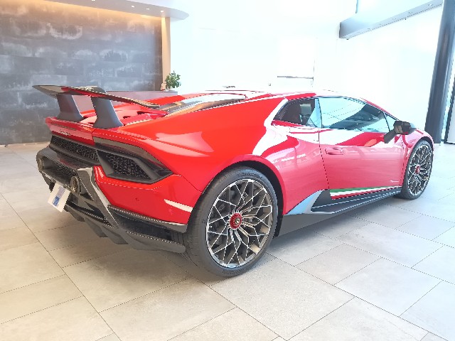 LAMBORGHINI HURACAN 2019 Image 25
