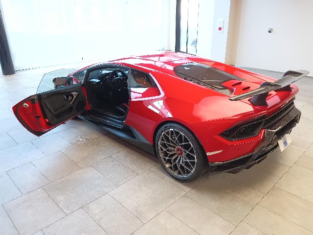LAMBORGHINI HURACAN 2019 Image 36