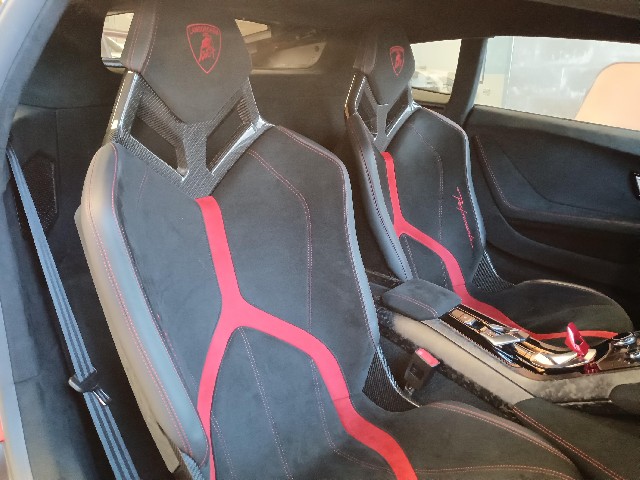 LAMBORGHINI HURACAN 2019 Image 54