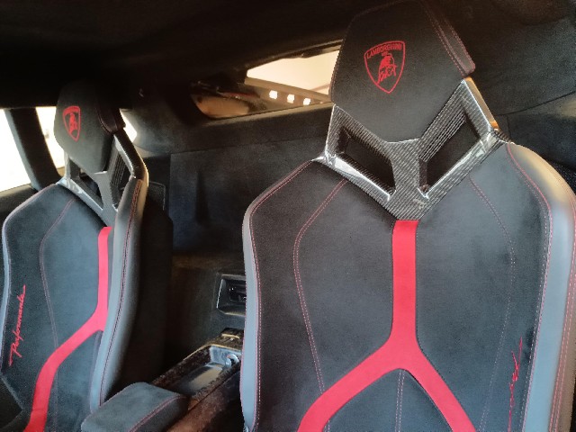 LAMBORGHINI HURACAN 2019 Image 58