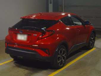 TOYOTA C-HR 2020 Image 2