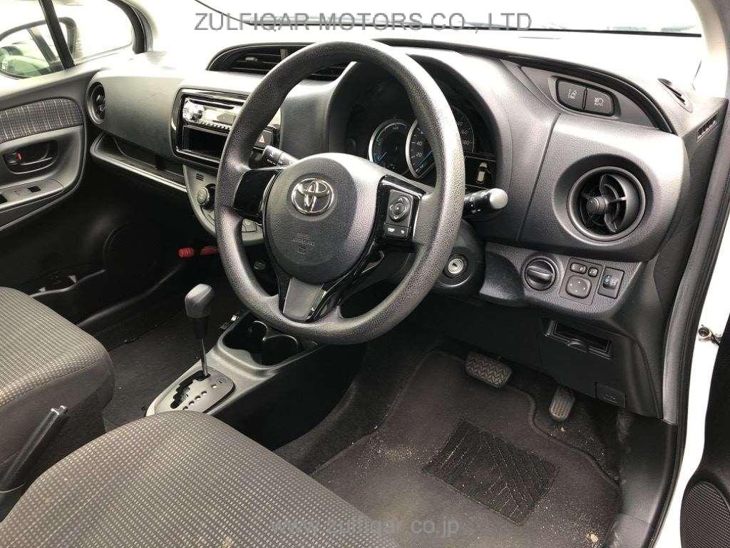 TOYOTA VITZ 2019 Image 5