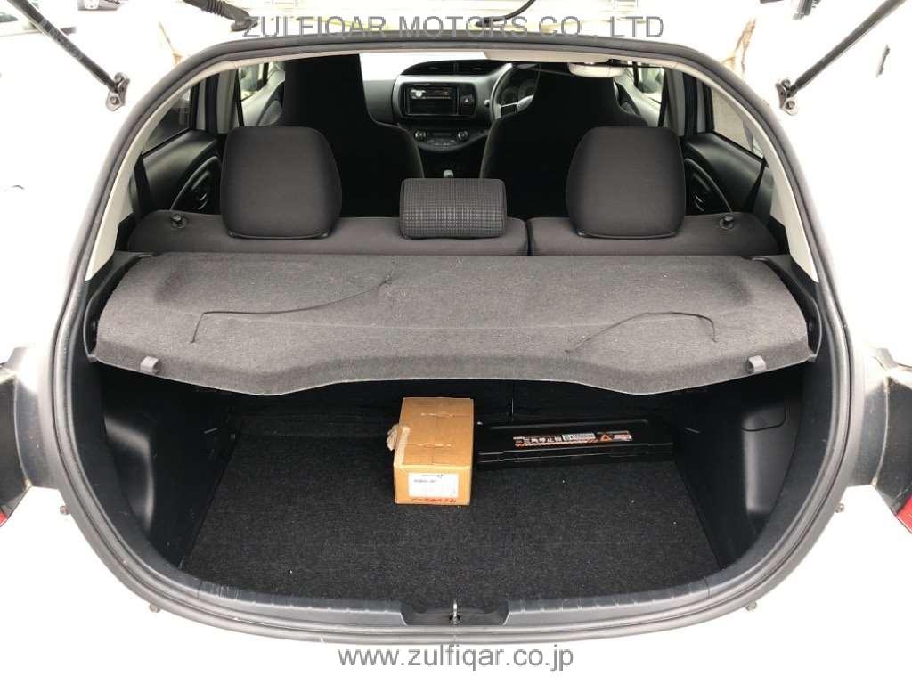 TOYOTA VITZ 2019 Image 8