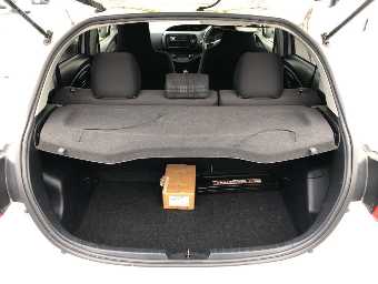 TOYOTA VITZ 2019 Image 8