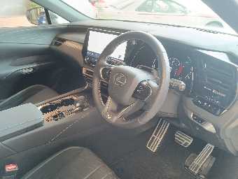 LEXUS RX 2023 Image 17