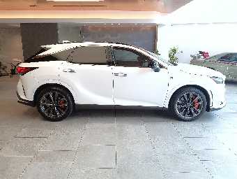 LEXUS RX 2023 Image 4