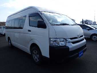 TOYOTA HIACE BUS 2019 Image 1