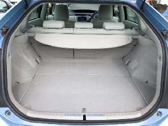 TOYOTA PRIUS PHV 2013 Image 8