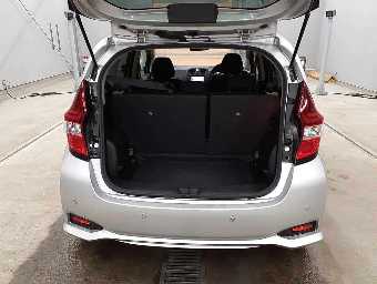 NISSAN NOTE 2019 Image 11