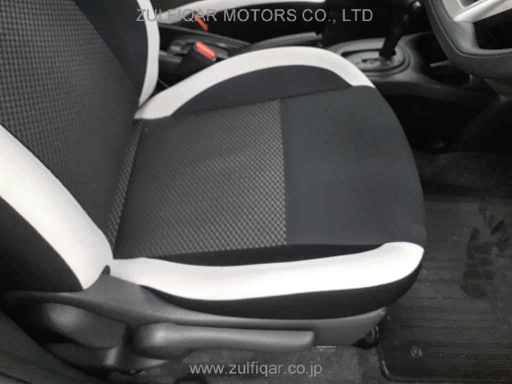 NISSAN NOTE 2019 Image 8