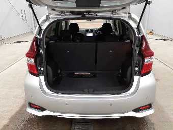 NISSAN NOTE 2019 Image 11