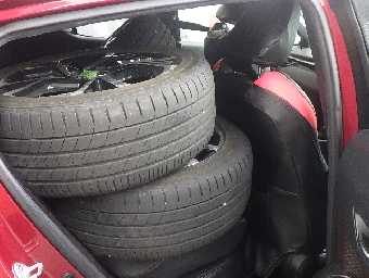 TOYOTA C-HR 2017 Image 13