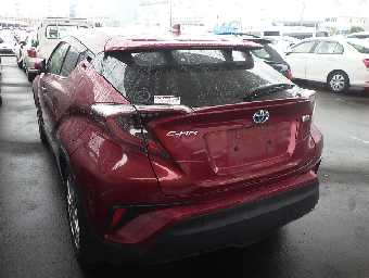 TOYOTA C-HR 2017 Image 17