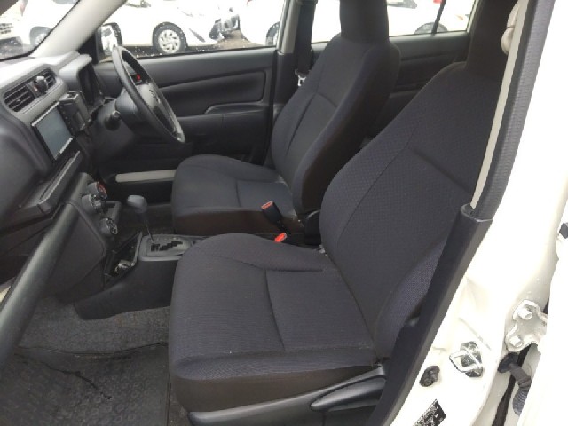 TOYOTA PROBOX 2018 Image 21