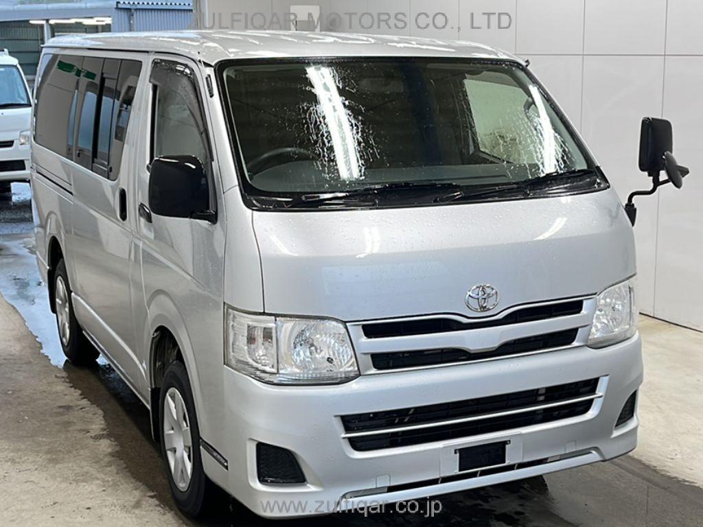 TOYOTA HIACE 2013 Image 4