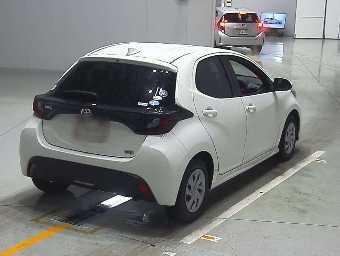 TOYOTA YARIS 2021 Image 2
