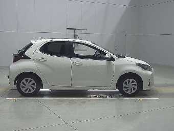 TOYOTA YARIS 2021 Image 3