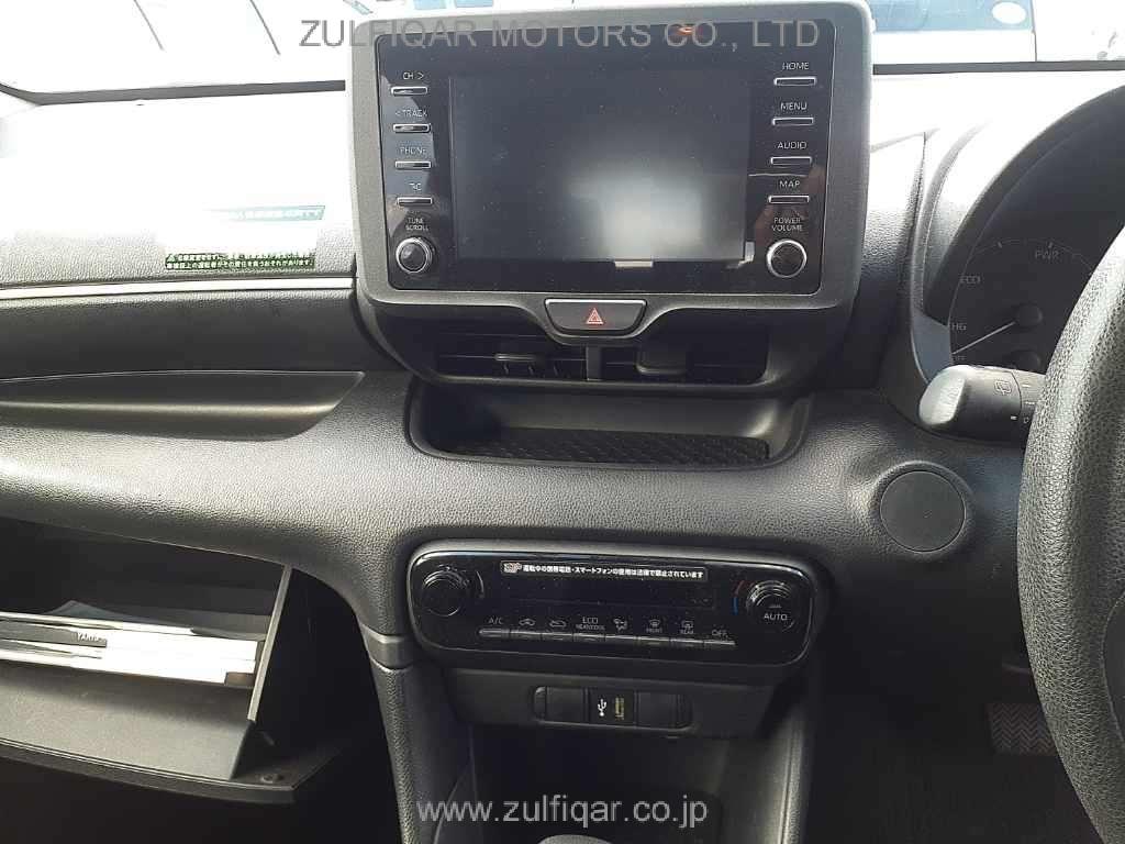TOYOTA YARIS 2021 Image 10