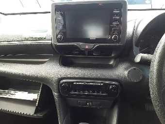 TOYOTA YARIS 2021 Image 10