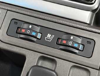 TOYOTA PRADO 2023 Image 11