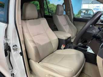 TOYOTA PRADO 2023 Image 12