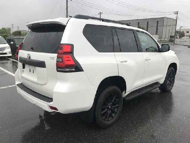 TOYOTA PRADO 2023 Image 29