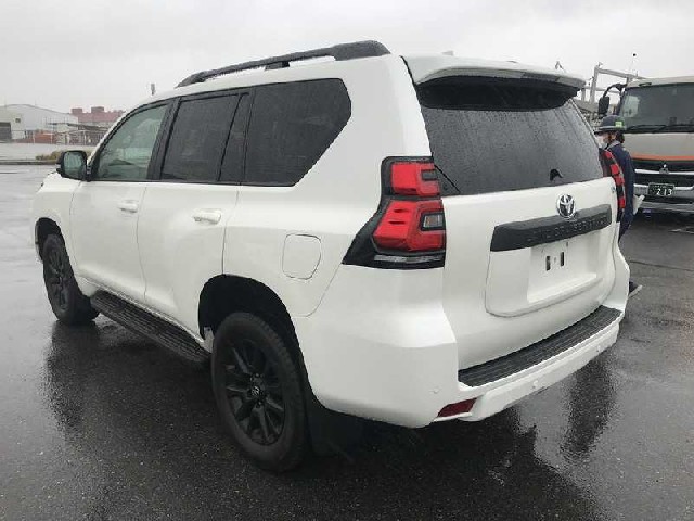 TOYOTA PRADO 2023 Image 30