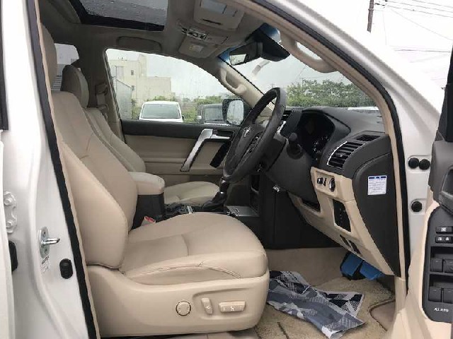 TOYOTA PRADO 2023 Image 32