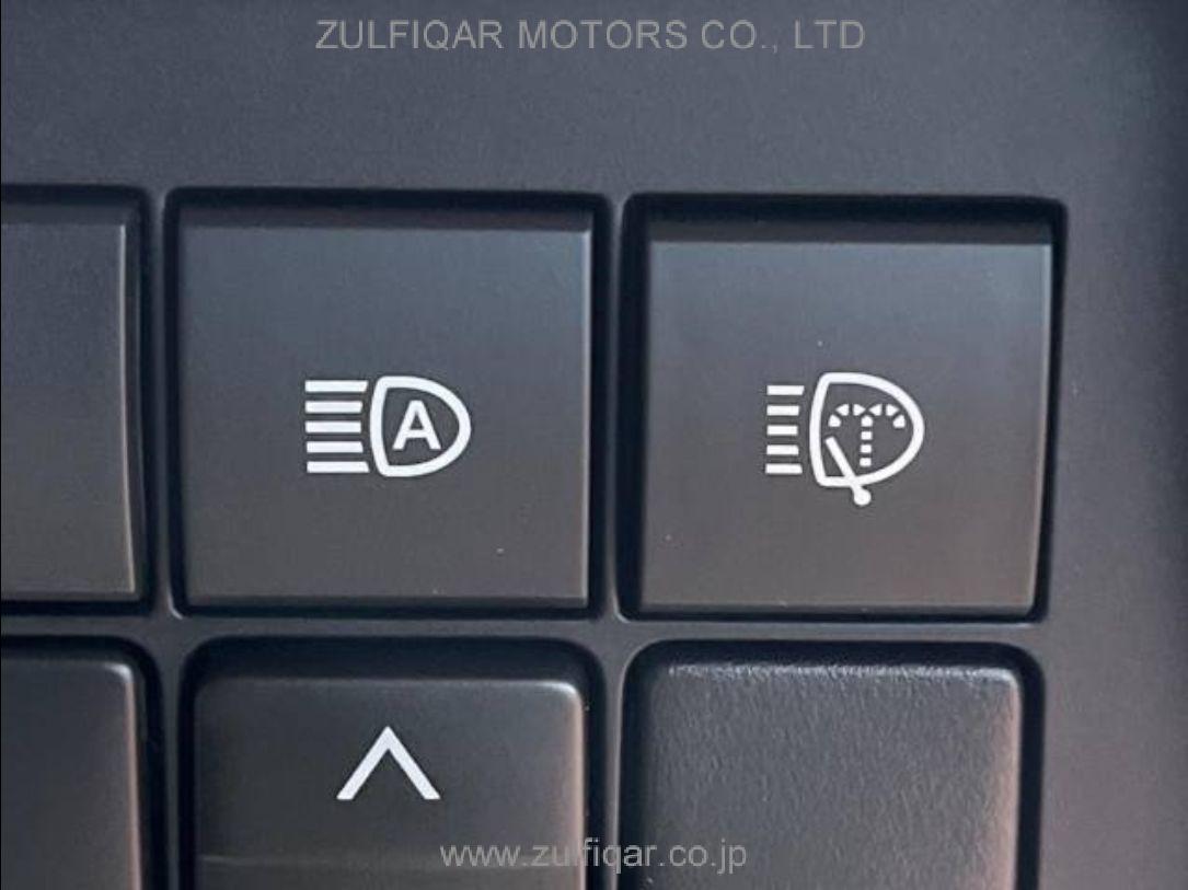 TOYOTA PRADO 2023 Image 10