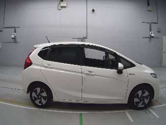 HONDA FIT HYBRID 2014 Image 3