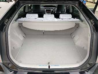 TOYOTA PRIUS PHV 2014 Image 8