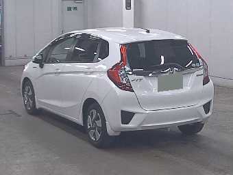 HONDA FIT HYBRID 2015 Image 2