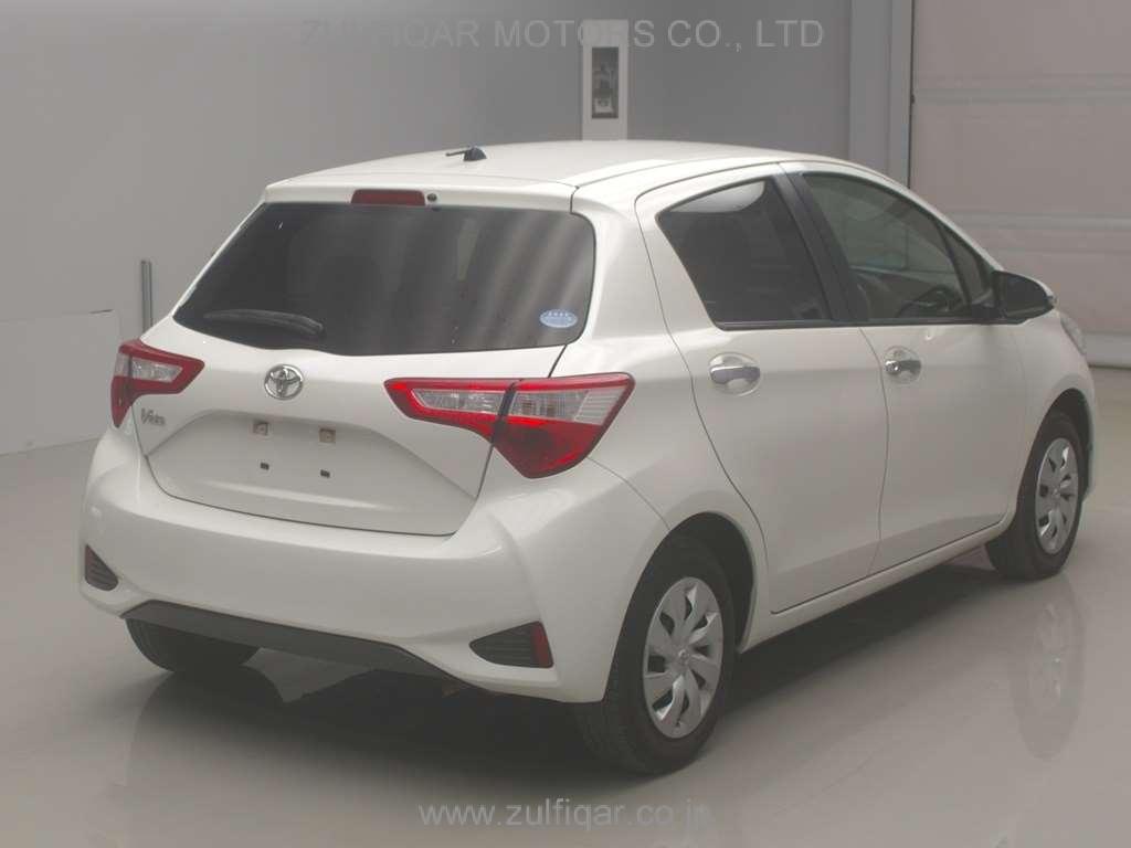 TOYOTA VITZ 2019 Image 2