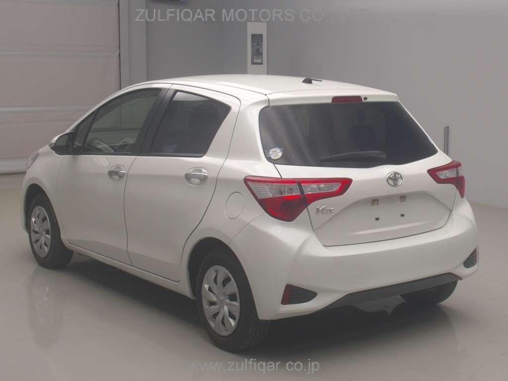 TOYOTA VITZ 2019 Image 4