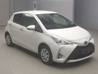 TOYOTA VITZ 2019 Image 3