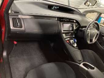 TOYOTA PRIUS PHV 2014 Image 10