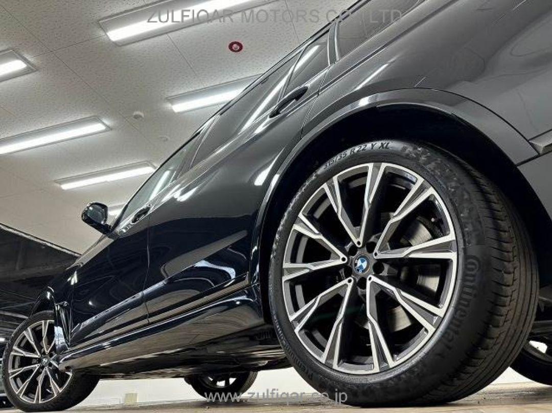 BMW X7 2020 Image 25
