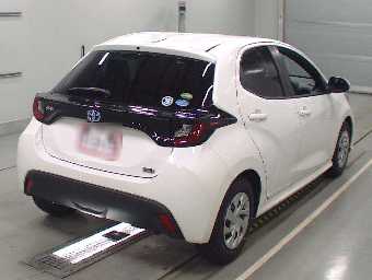 TOYOTA YARIS 2021 Image 2