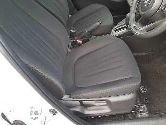 TOYOTA YARIS 2021 Image 8