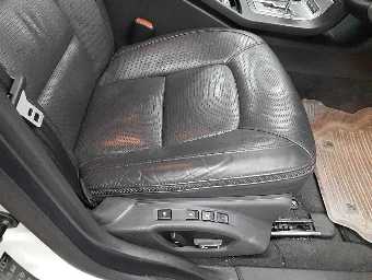 VOLVO XC70 2010 Image 8