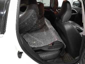 VOLVO XC70 2010 Image 10